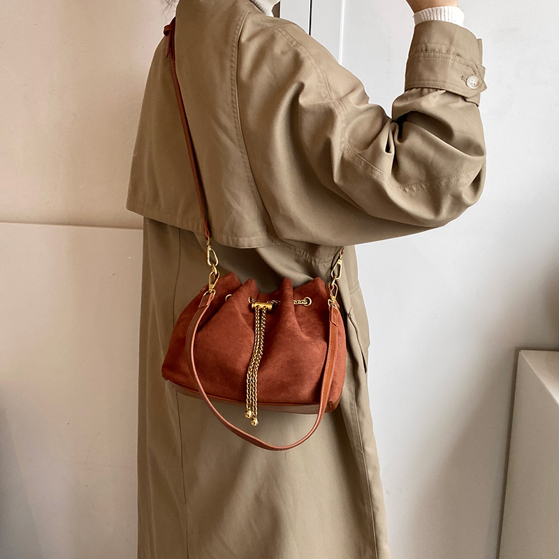 Bolsas Femininas de Camurça Si - Fishing Equipment Market avaliação e preço